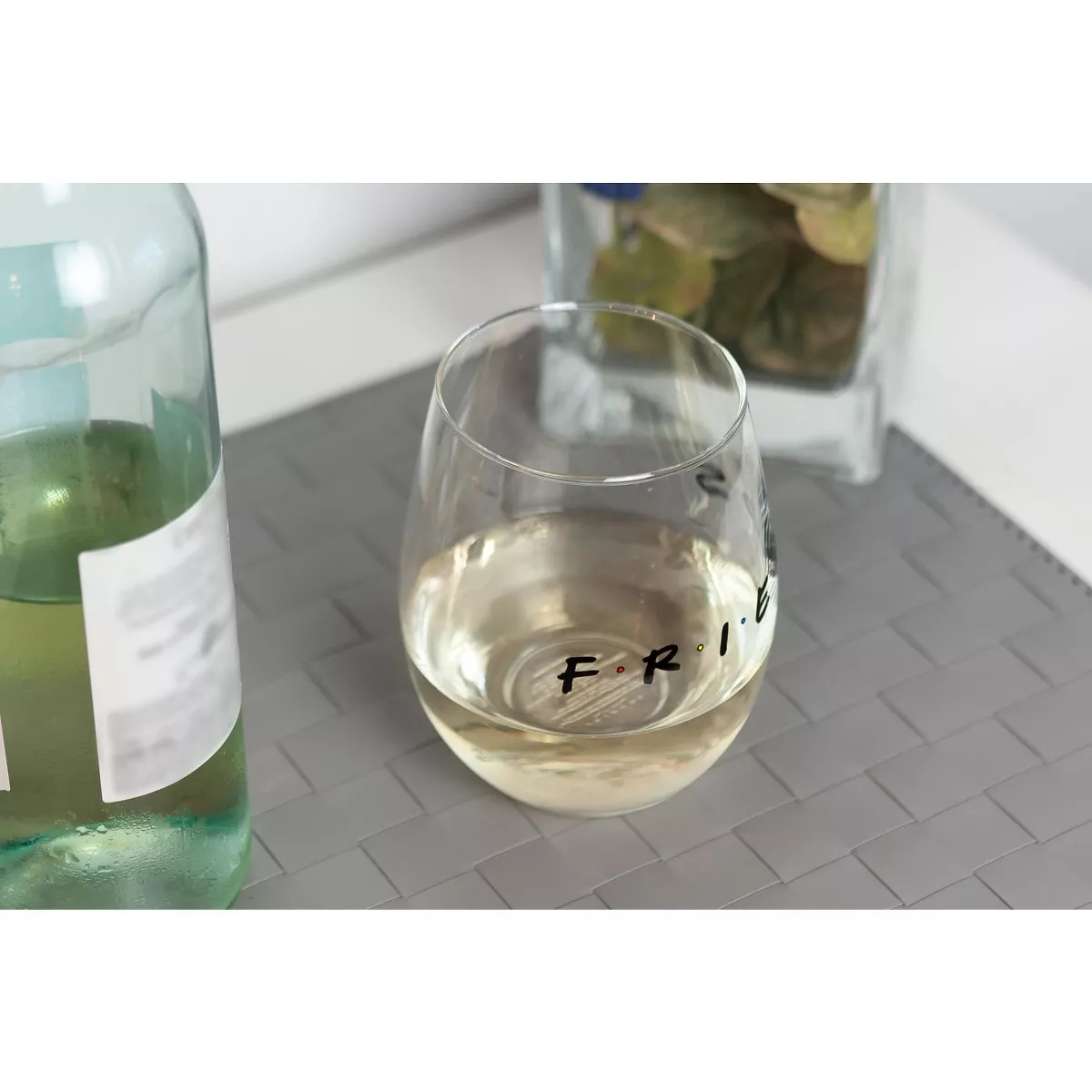 Silver Buffalo Friends Logo 20oz Stemless Wine Glass
