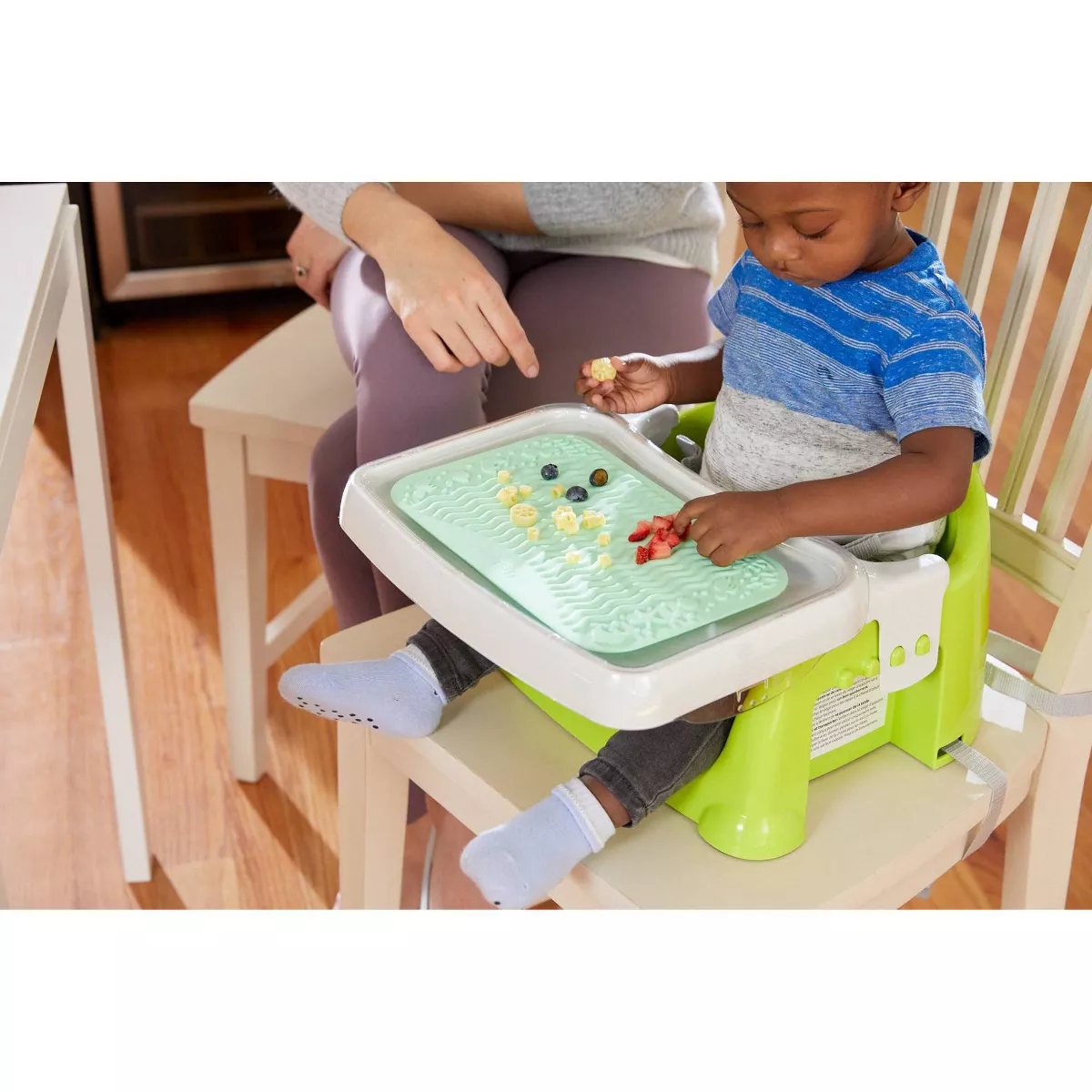 The First Years Finger Food Placemat - Assorted