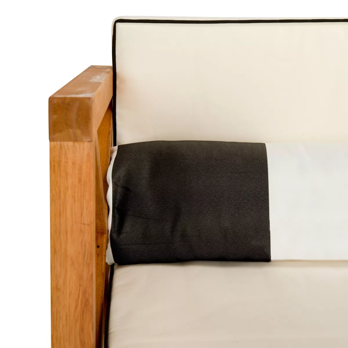 Nunzio 4pc Outdoor Set With Accent Pillows - Natural/Black/White - Safavieh