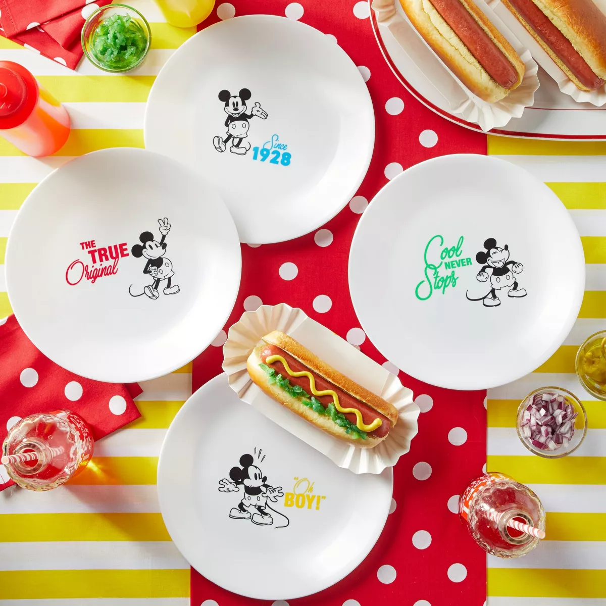 Corelle Disney Mickey Mouse 8.5