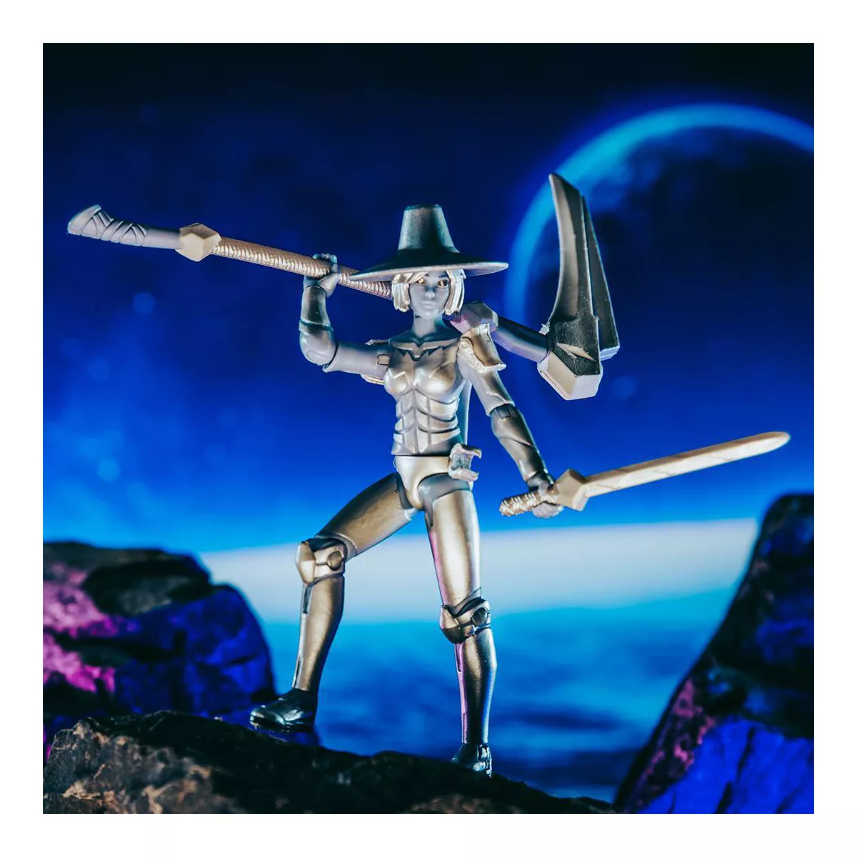 Roblox Imagination Collection - Aven, the Silver Warrior Figure Pack (Includes Exclusive Virtual Item)