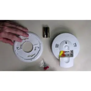 Kidde 21026043 Battery-Operated(Not Hardwired) Combination Smoke/Carbon Monoxide Alarm with Voice Warning KN-COSM-BA,