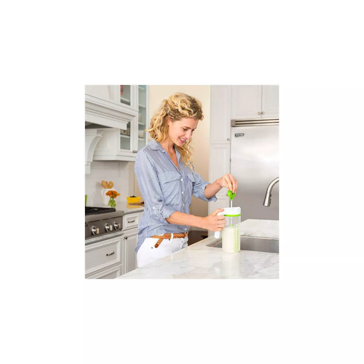 Munchkin Smart Blend Formula Mixing Pitcher Clear