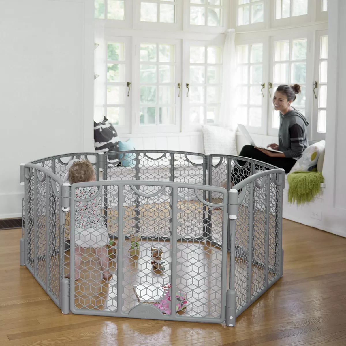 Evenflo Versatile Playards Space - Cool Gray
