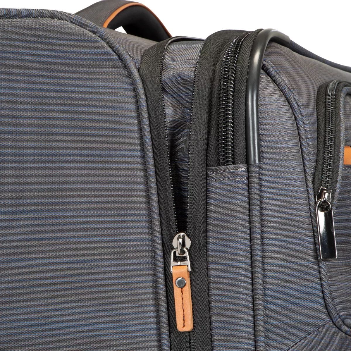 Ricardo Beverly Hills Montecito Softside Medium Check-In