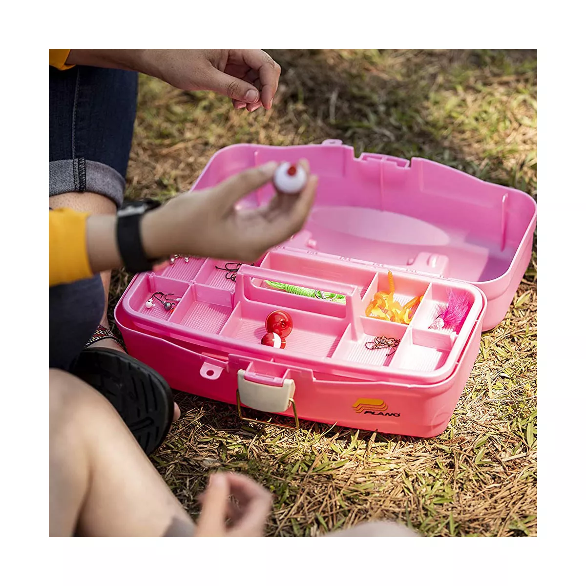 Plano 500089 13.5 Inch Youth Kids Plastic Fishing Portable Tackle Bait Storage Box with Removable Tray and Fixed Dividers, Pink