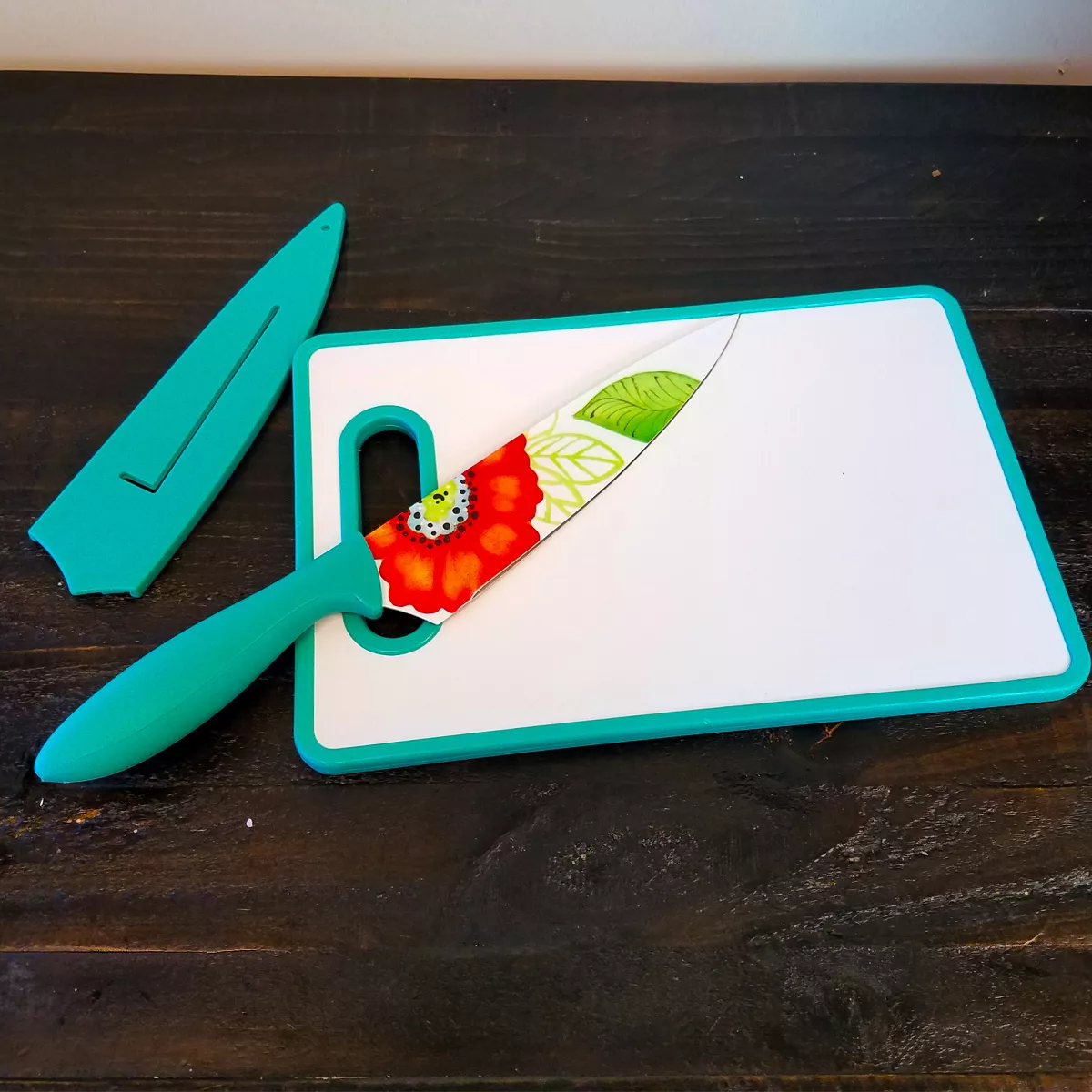 Gibson Studio California Jordana 3 Piece Cutlery Knife and Cutting Board Set in Turquoise Floral Pattern