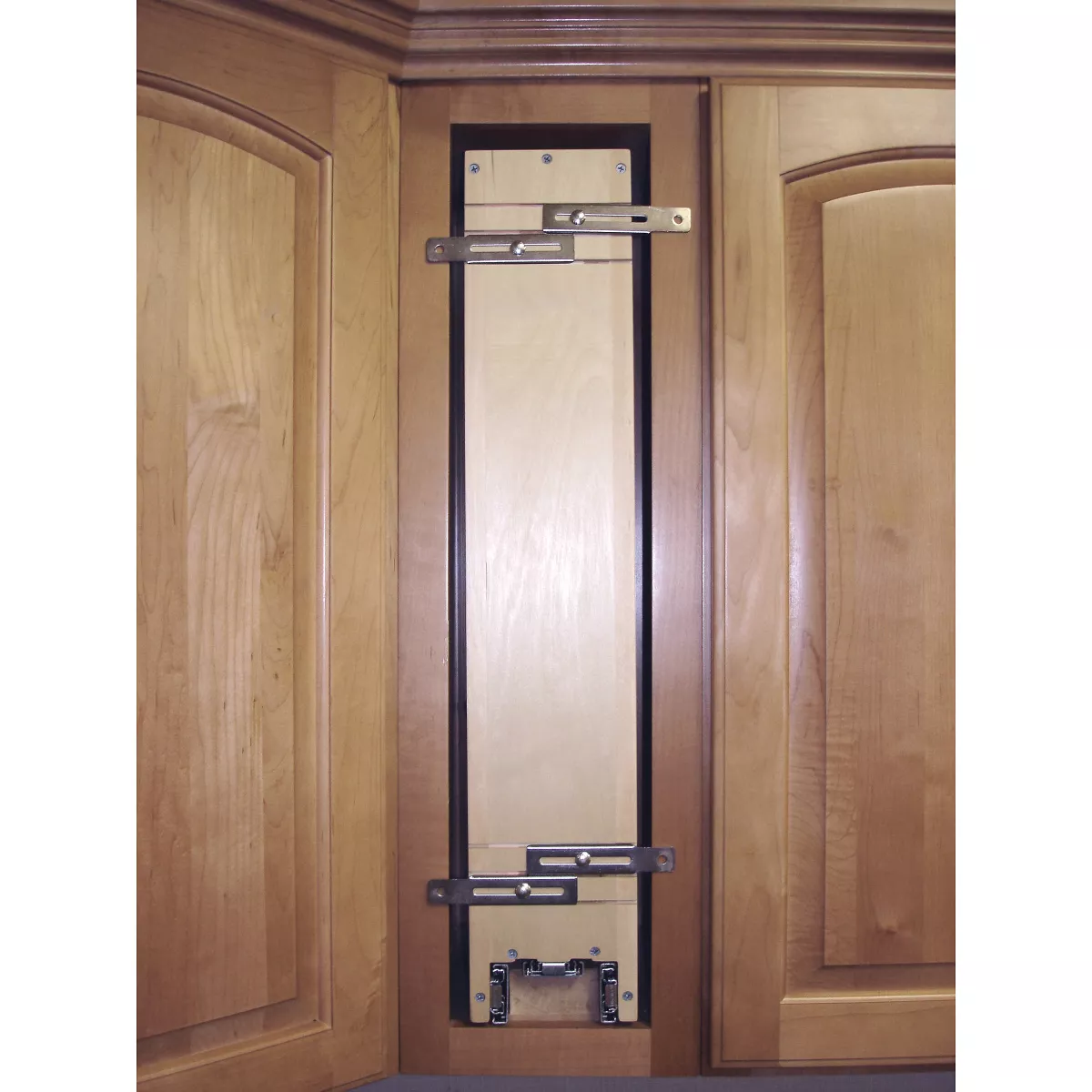 Rev-A-Shelf 448-BBSCWC-8C 8 Inch Pullout Soft Close Kitchen Cabinet Storage Organizer, Wood Construction with Extra Durability