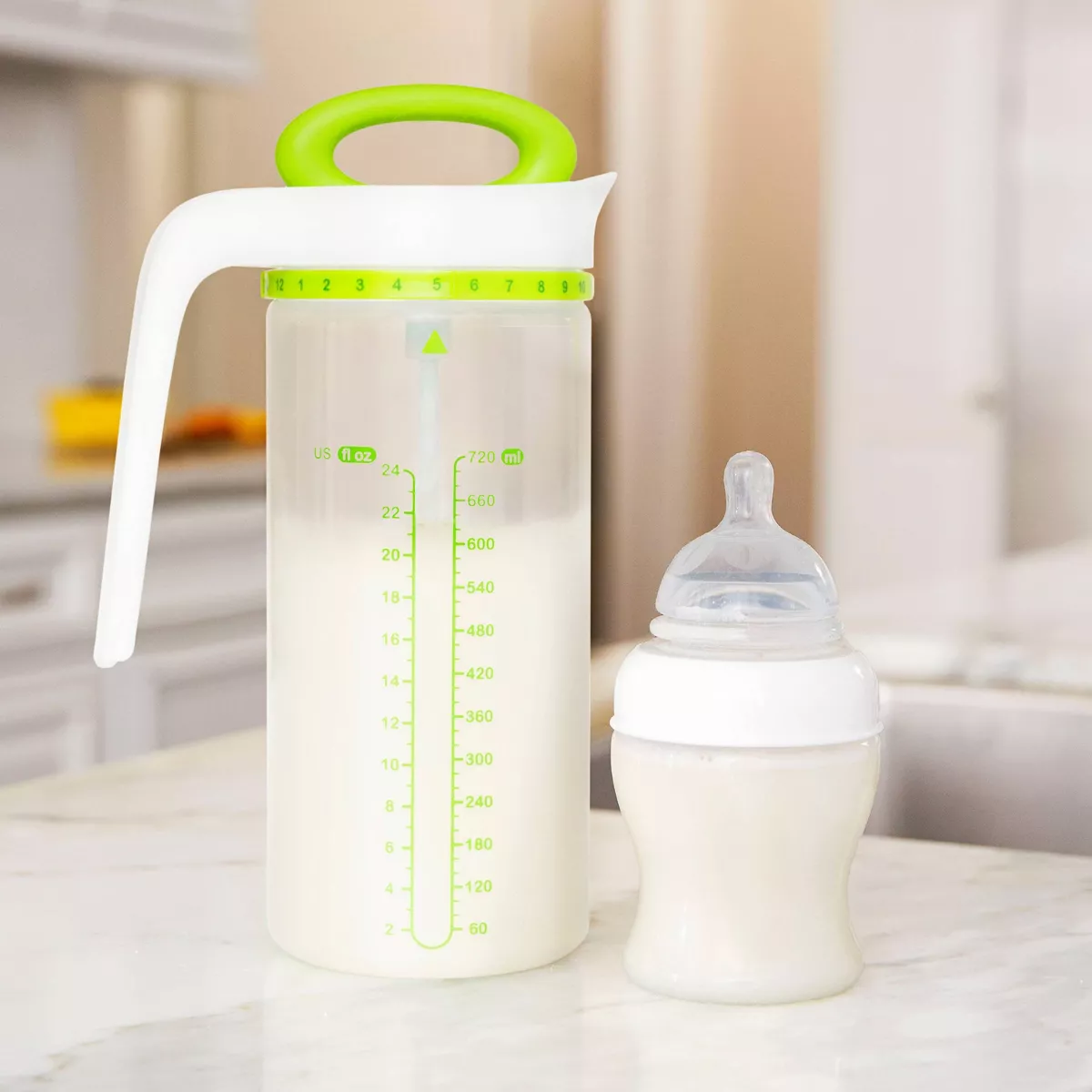 Munchkin Smart Blend Formula Mixing Pitcher Clear