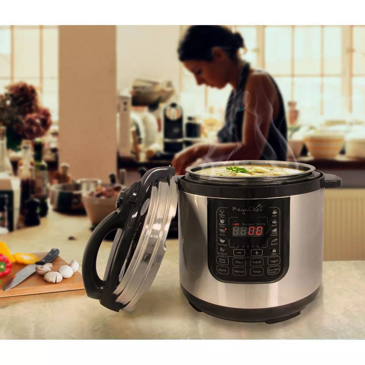 MegaChef 8qt Digital Pressure Cooker - Silver