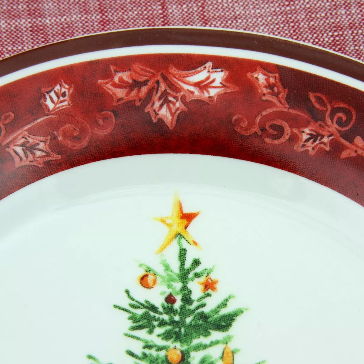 Gibson Home 16pc Ceramic Noel Nostalgia Dinnerware Set