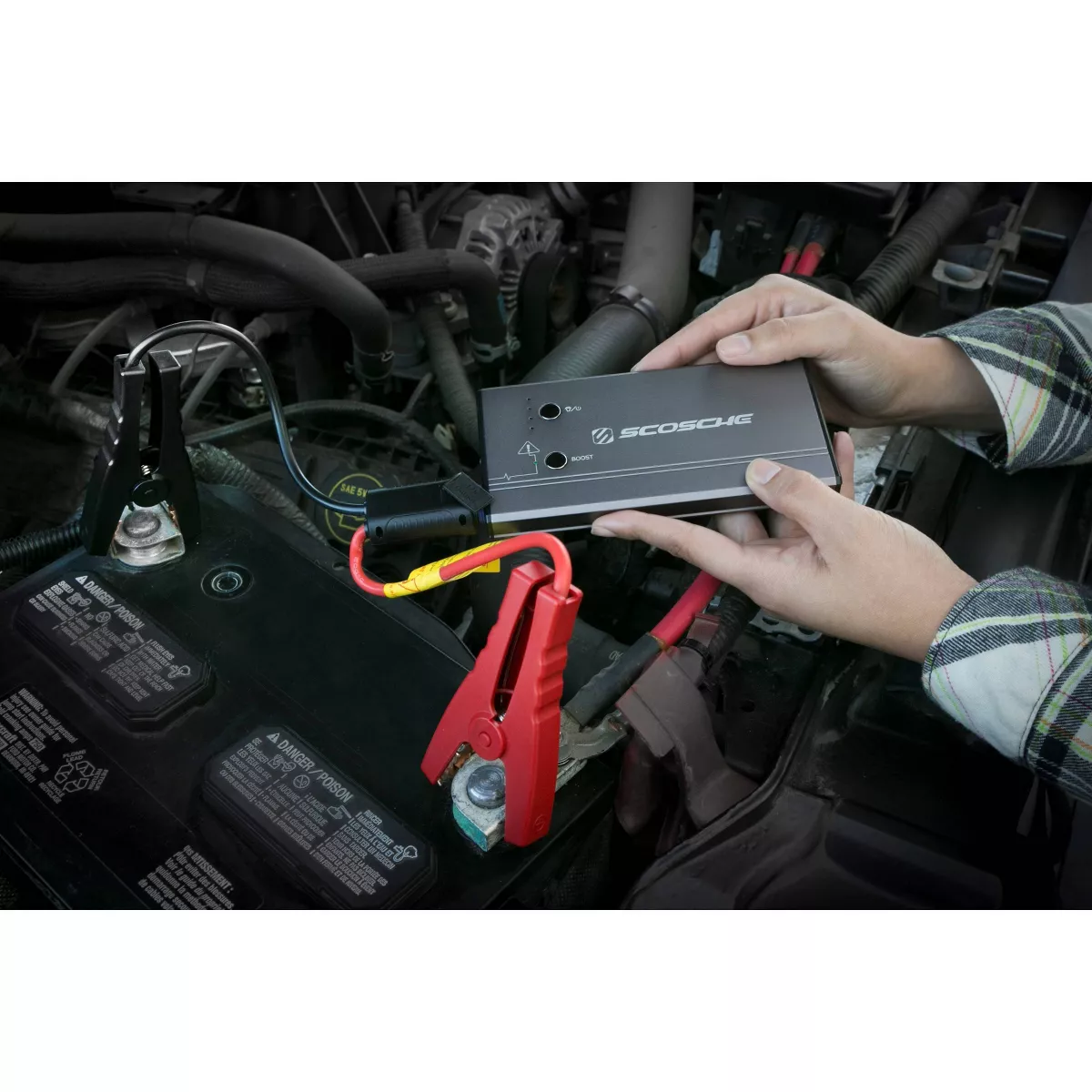 Scosche 300A Car Jumper Power bank Black