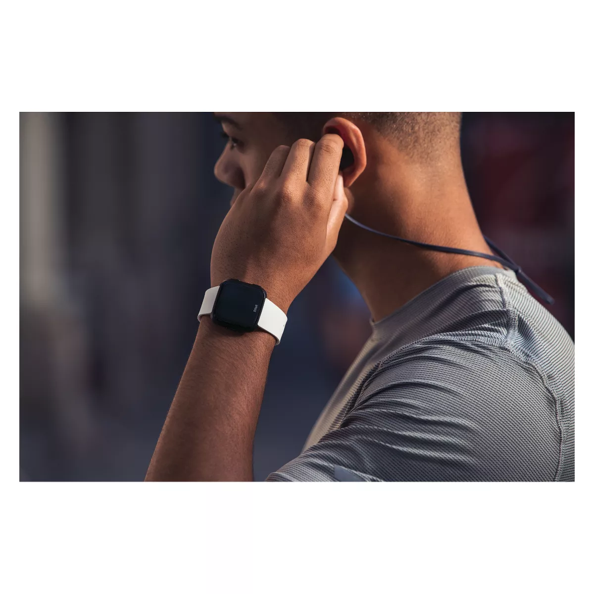 Fitbit Versa 2, Versa & Versa Lite Classic Band Small - White