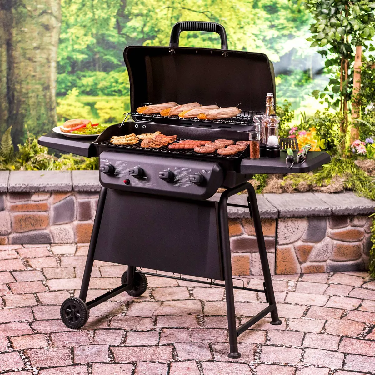 Char-Broil Classic 4-Burner 32,000 BTU Gas Grill 463874717 - Black