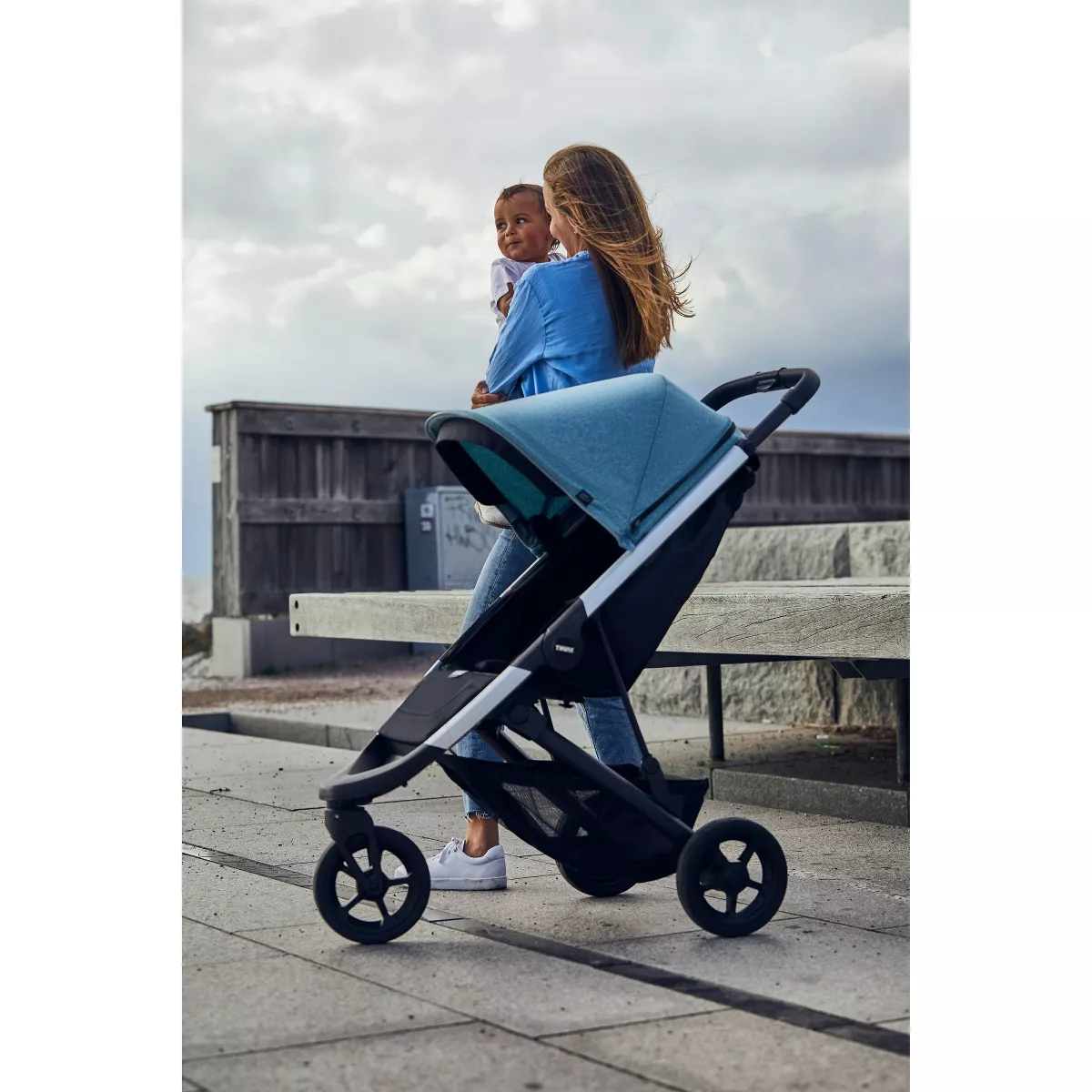 Thule Spring Aluminum Frame Stroller - Dark Shadow/Gray
