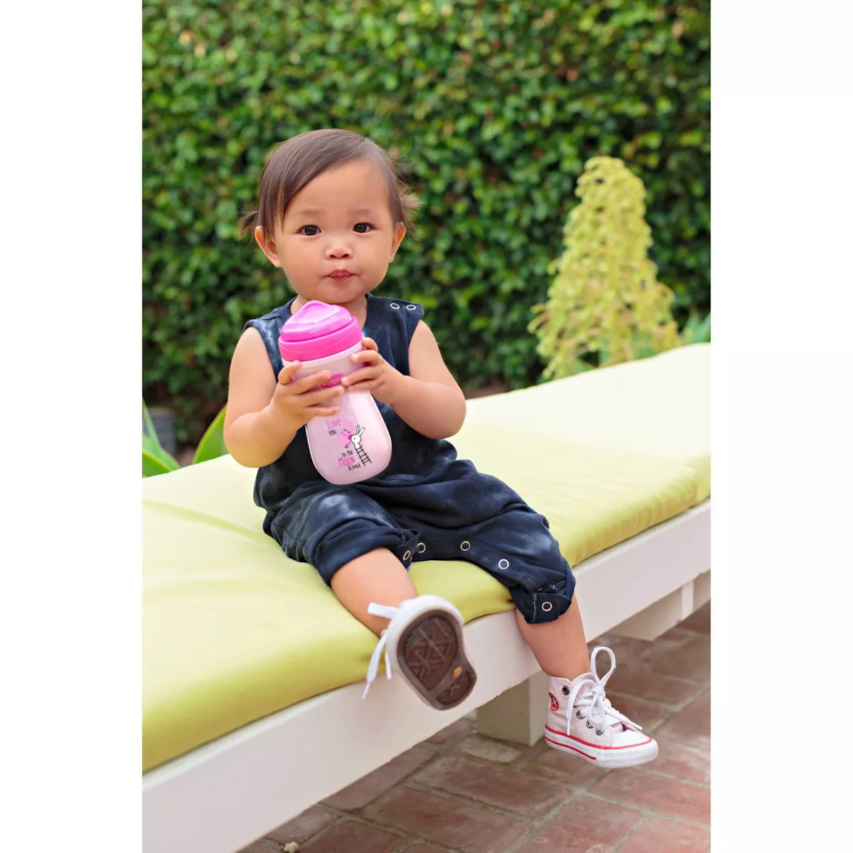 Chicco Glow in The Dark Sippy Cup 12M+ - Pink 9oz