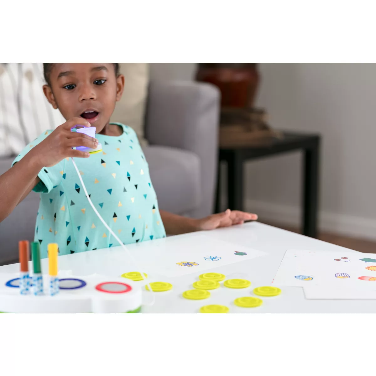 Crayola 26pc Color Wonder Scented Light-Up Stamper Activity Kit