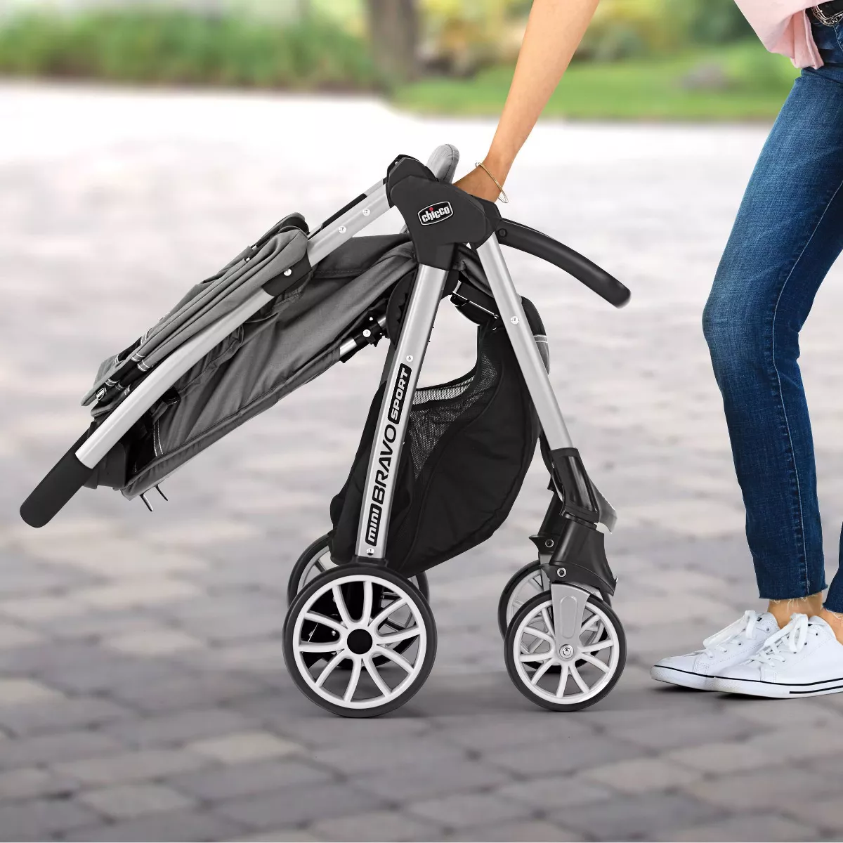 Chicco Mini Bravo Sport Travel System - Carbon