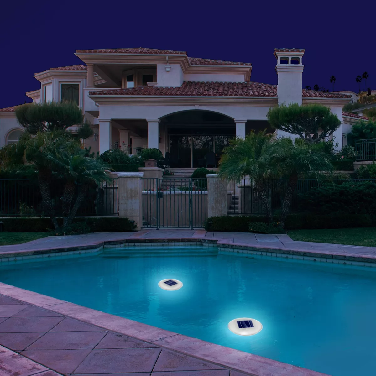 Solar LED Outdoor Pool Lights White - Techko