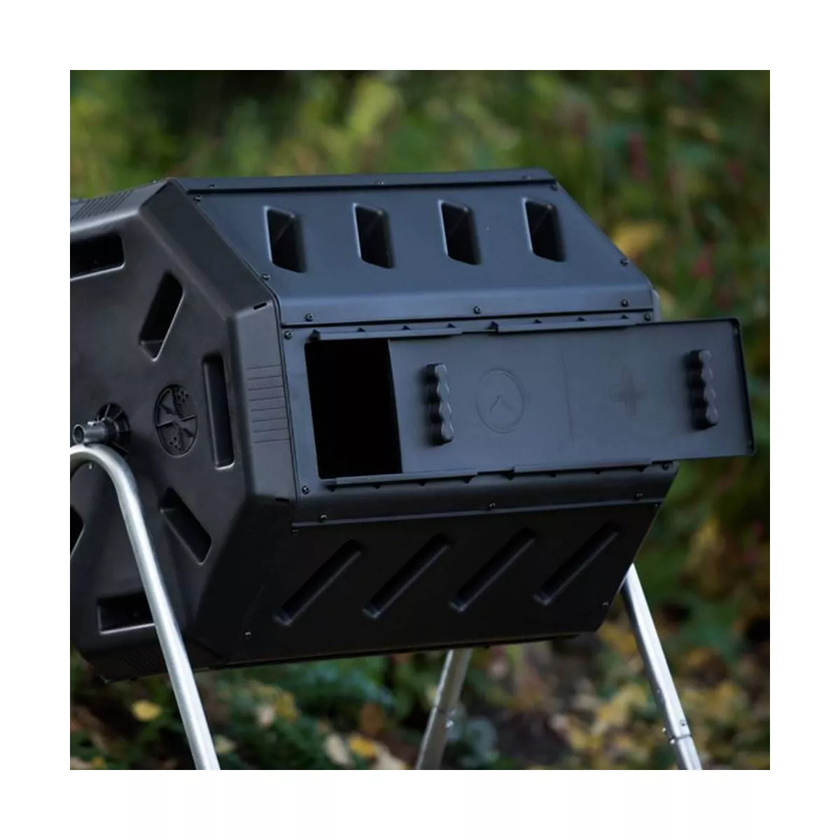 FCMP Outdoor IM4000 37-Gal Dual-Chamber Quick Curing Tumbling Composter Soil Bin