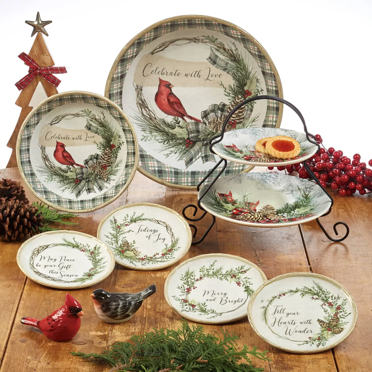 128oz Earthenware Holly and Ivy Serving Bowl - Certified International