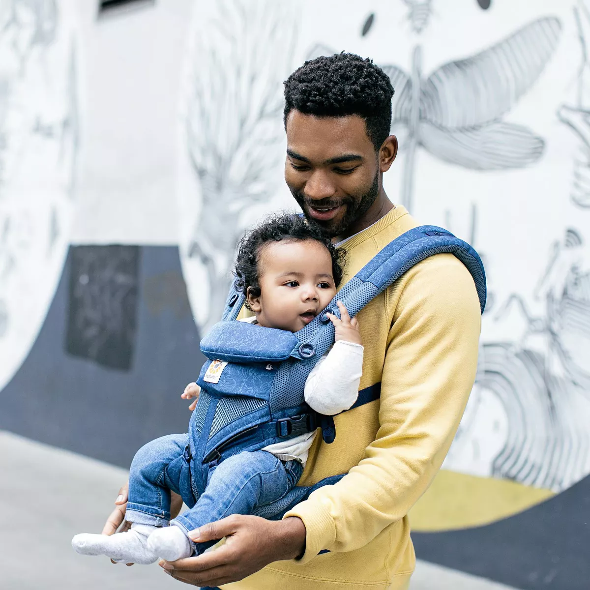 Ergobaby Omni 360 Cool Air Mesh All Carry Positions Baby Carrier - Blue Blooms