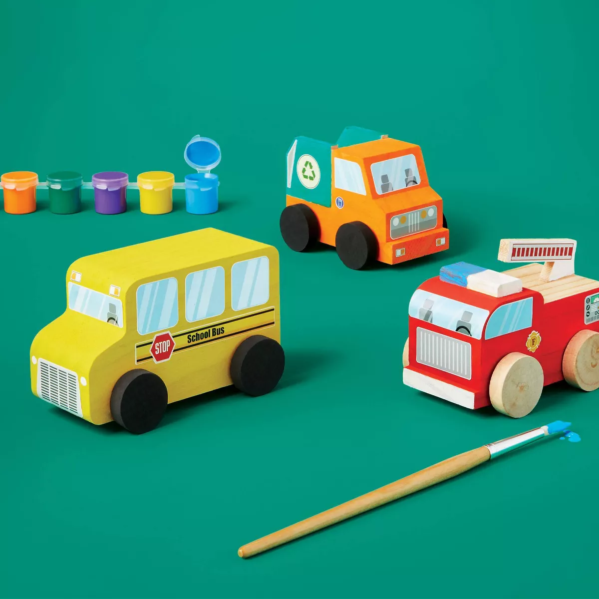 Paint-Your-Own Wooden Vehicles - Mondo Llama™