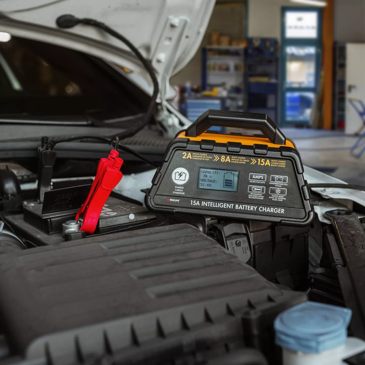 Wagan 15.0A Intelligent Battery Charger Black