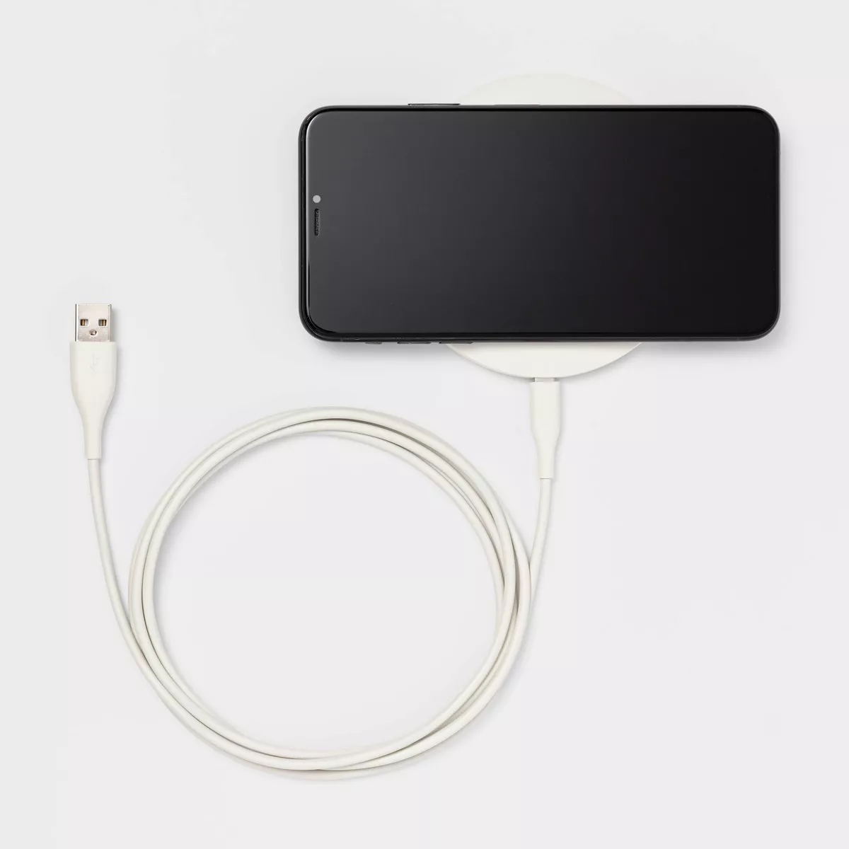 heyday™ Qi 5W Wireless Charging Pad - White