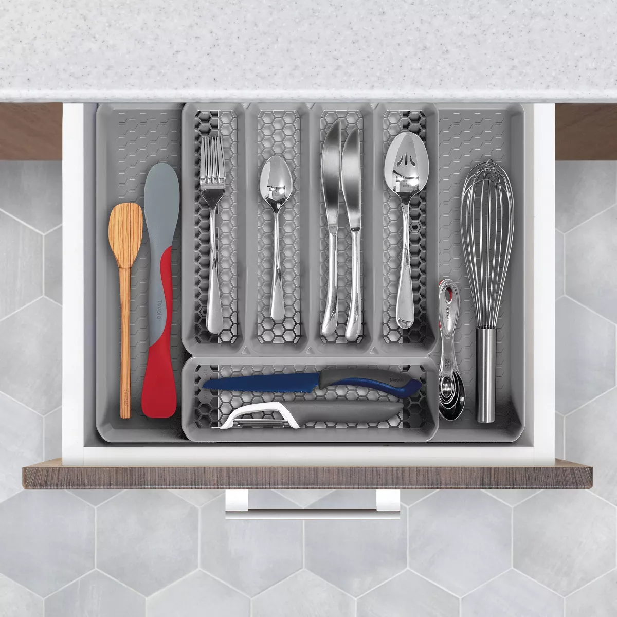 10"x13" Hexa 5-Divider Expandable Silverware Tray (Expands up to 16.75") Gray - Spectrum Diversified