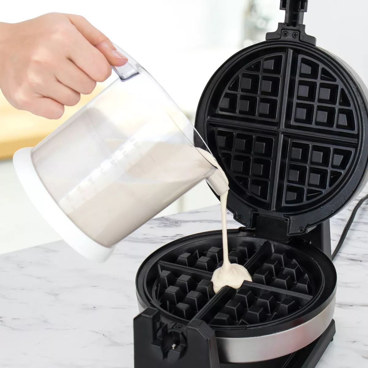 Tovolo Quick Mix Batter Blender Candy Apple Red, White