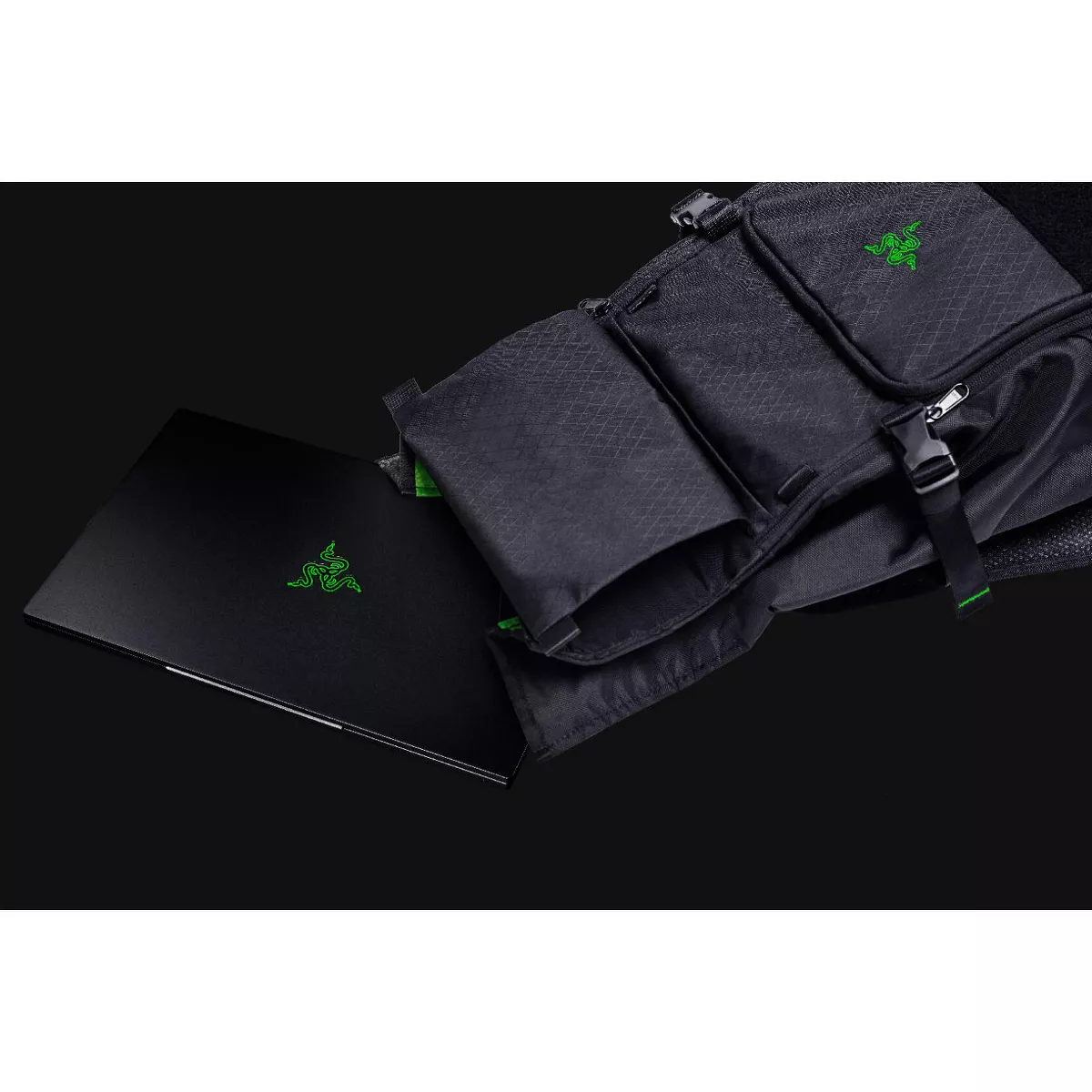 Razer Tactical Pro 17.3” Backpack V2 - Tear & water-resistant exterior