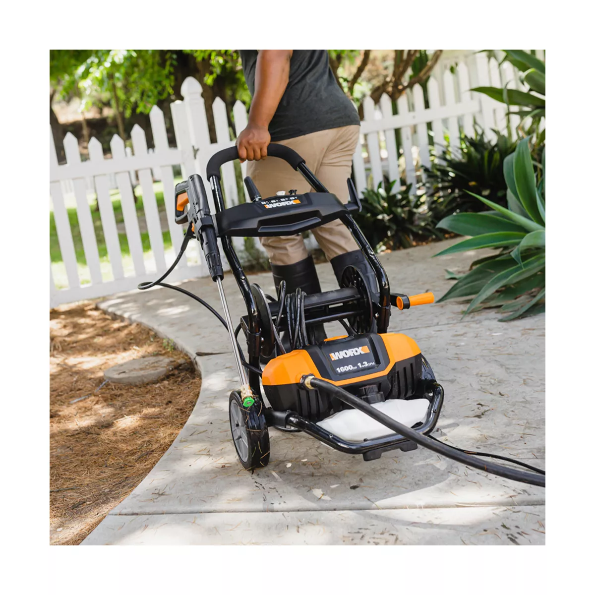 Worx WG604 13Amp, 2240 MAX psi / 1.93 MAX gpm Electric Pressure Washer with Rolling Cart