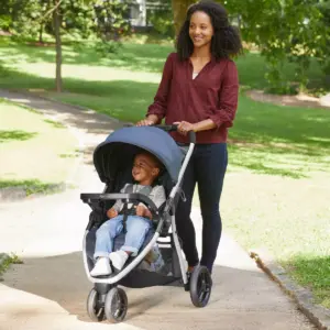 Graco Pace 2.0 Travel System with SnugRide Infant Car Seat - Oakton