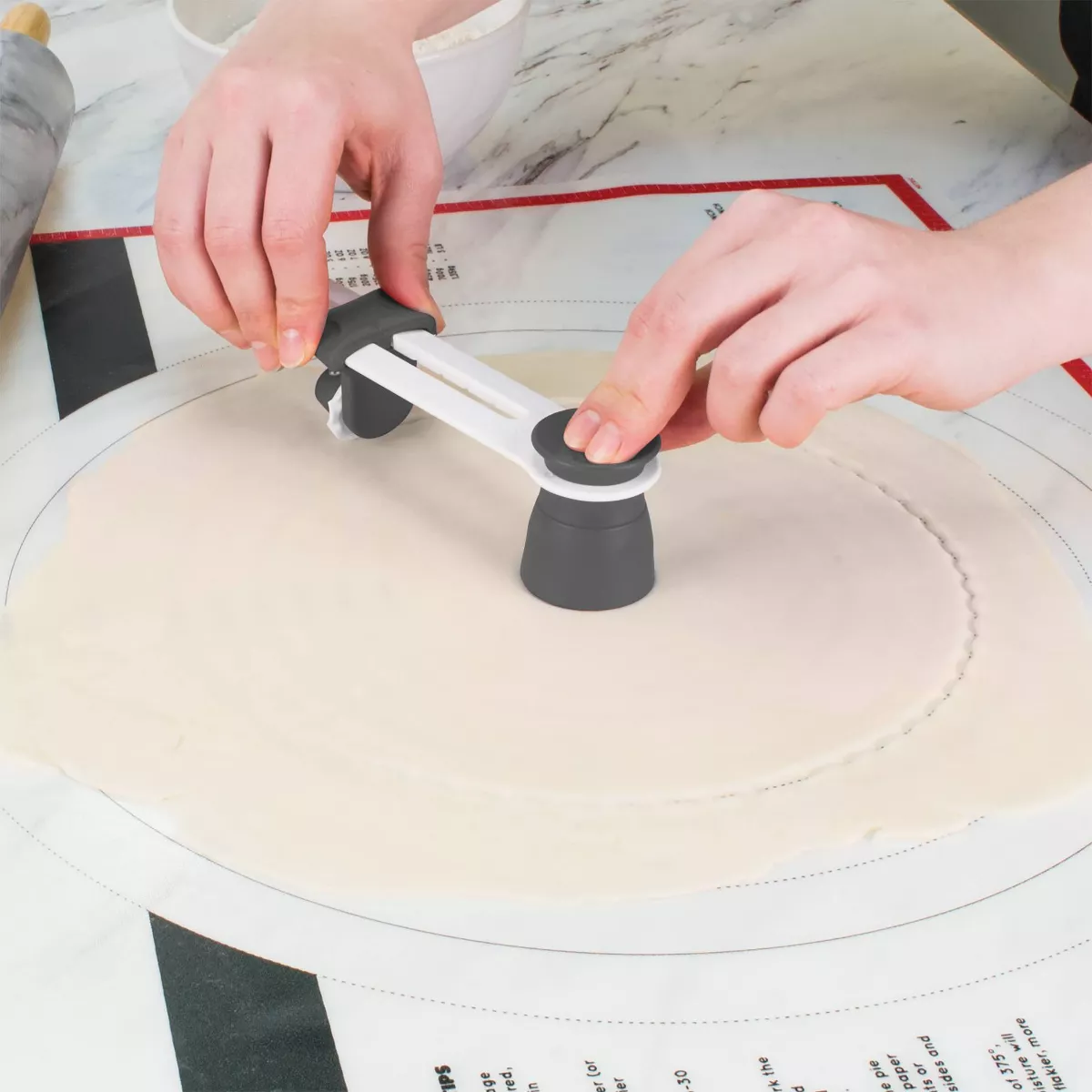 Tovolo Precision Pie Crust Cutter Charcoal