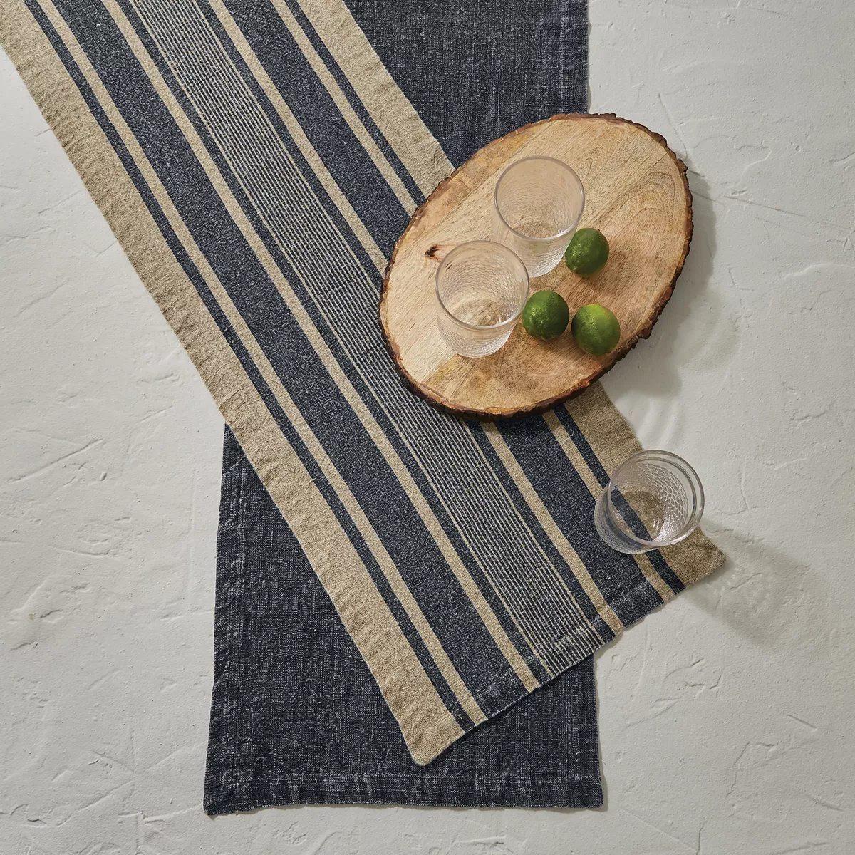 Split P Washed Linen Solid Table Runner - 60'' L - Blue
