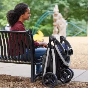 Graco Pace 2.0 Travel System with SnugRide Infant Car Seat - Oakton