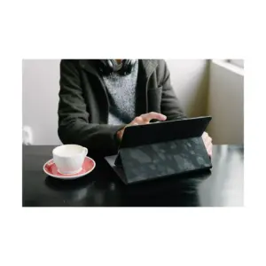 Case Logic Surefit Classic Folio for 9-10