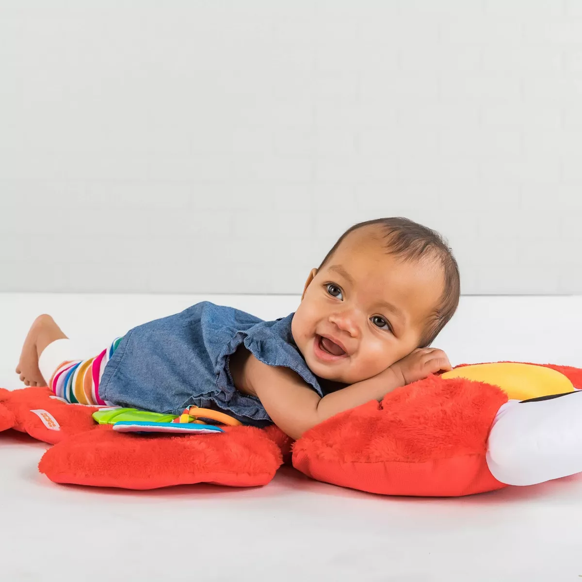 Bright Starts Sesame Street Tummy-Time Elmo Prop Mat