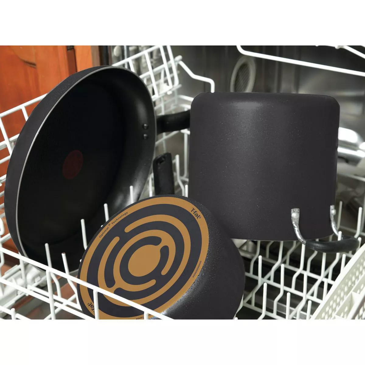 T-fal Initiatives Nonstick Dishwasher Safe Cookware, 8