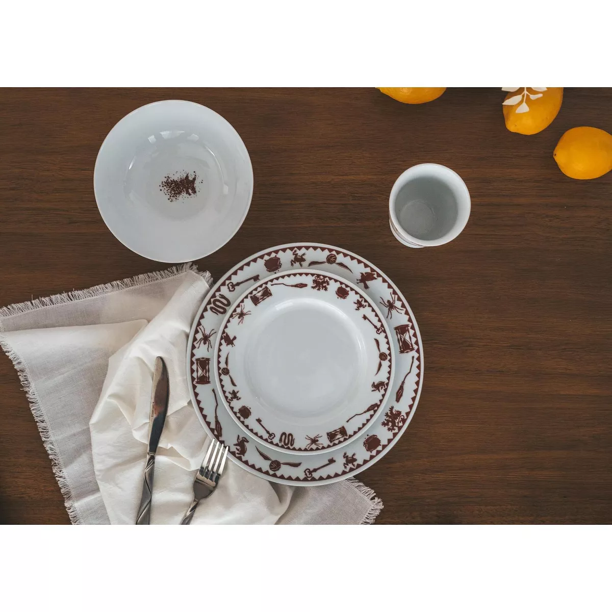 Robe Factory LLC Harry Potter Creatures & Icons Dinnerware Sets | 4-Piece Ceramic Dinner Set