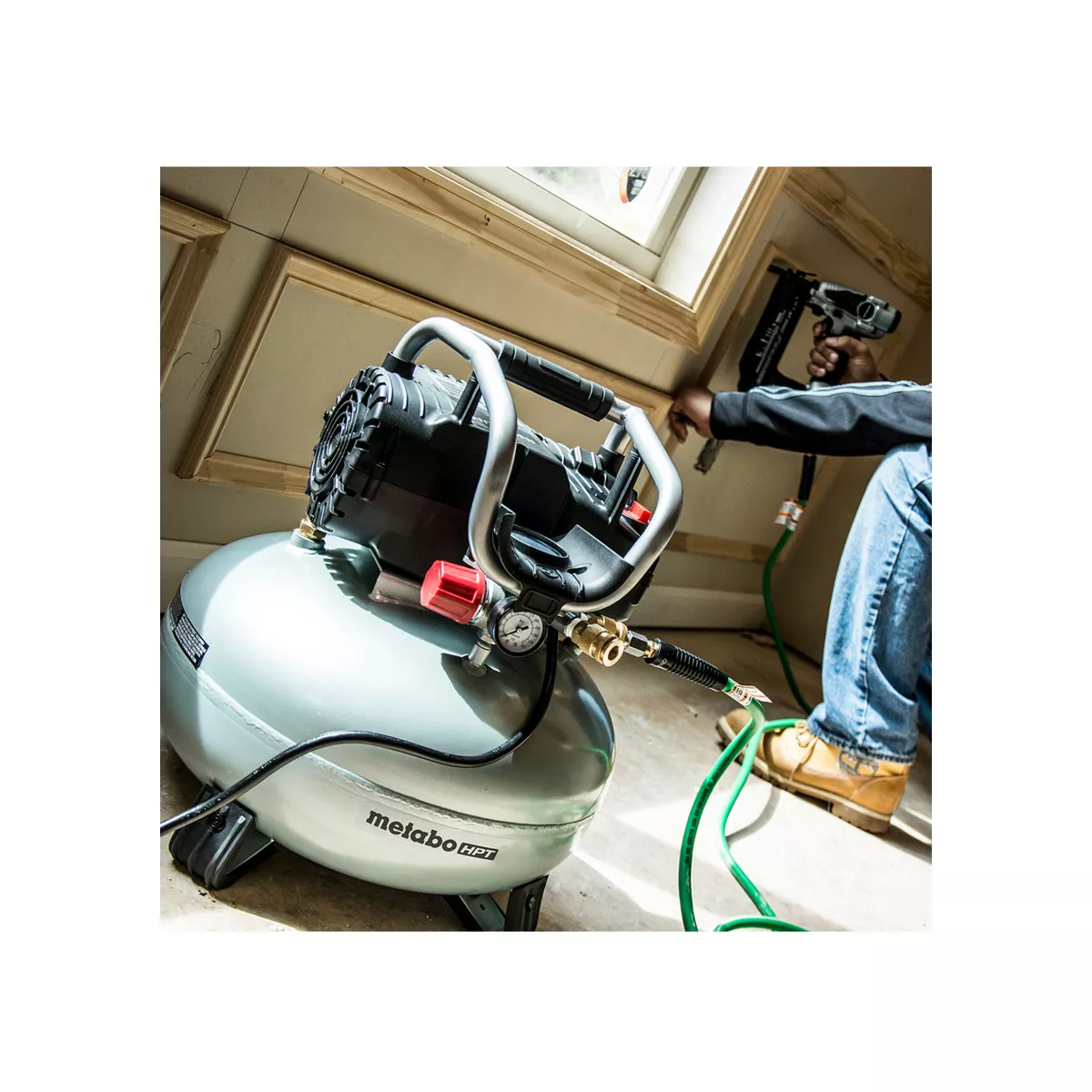 Metabo HPT EC710SM 1 HP 6 Gallon Oil-Free Pancake Air Compressor