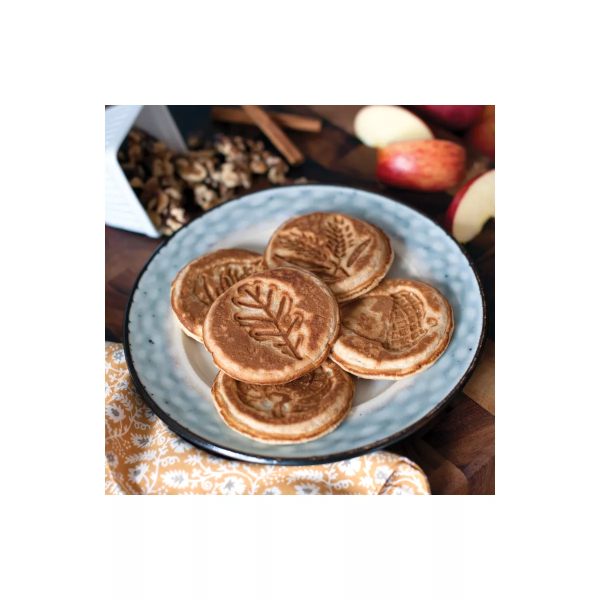 Nordic Ware Autumn Leaves Pancake Pan, Black