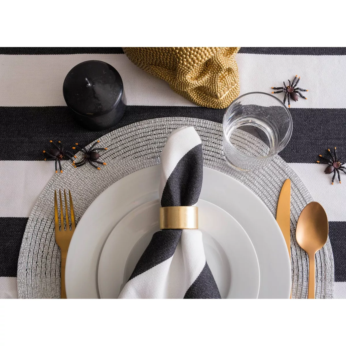 Set of 4 Metallic Round Woven Placemat Silver - Design Imports